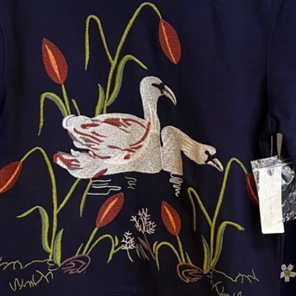 WORN on TV: NWT ANTHROPOLOGIE Maeve SWAN LAKE Embroidered Beaded Sweatshirt XS - Picture 4 of 13